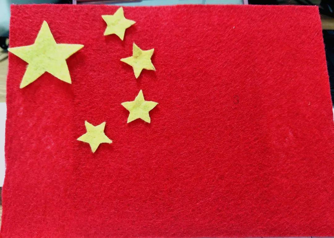 家里装修，地面用瓷砖好还是用木地板好呢？游戏画面