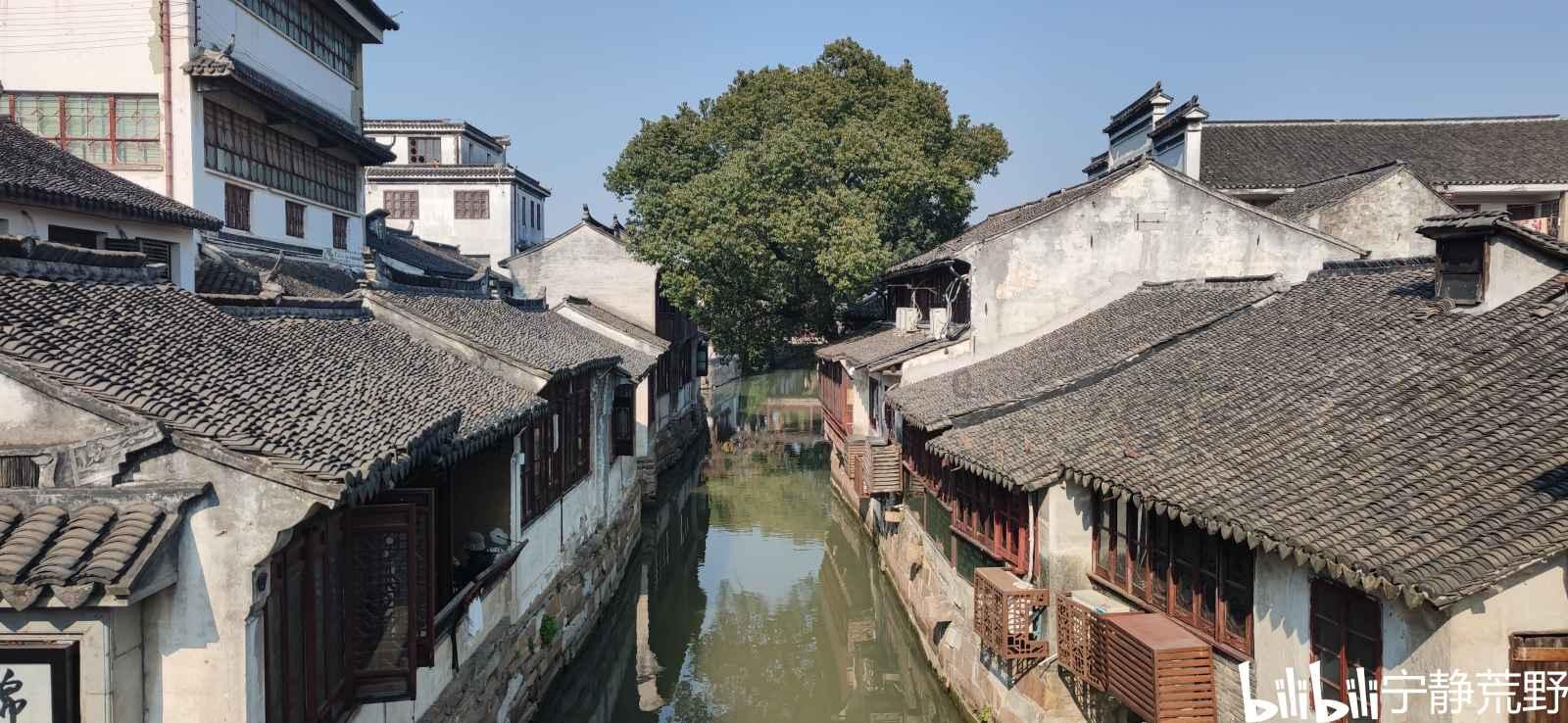 公路坦克战